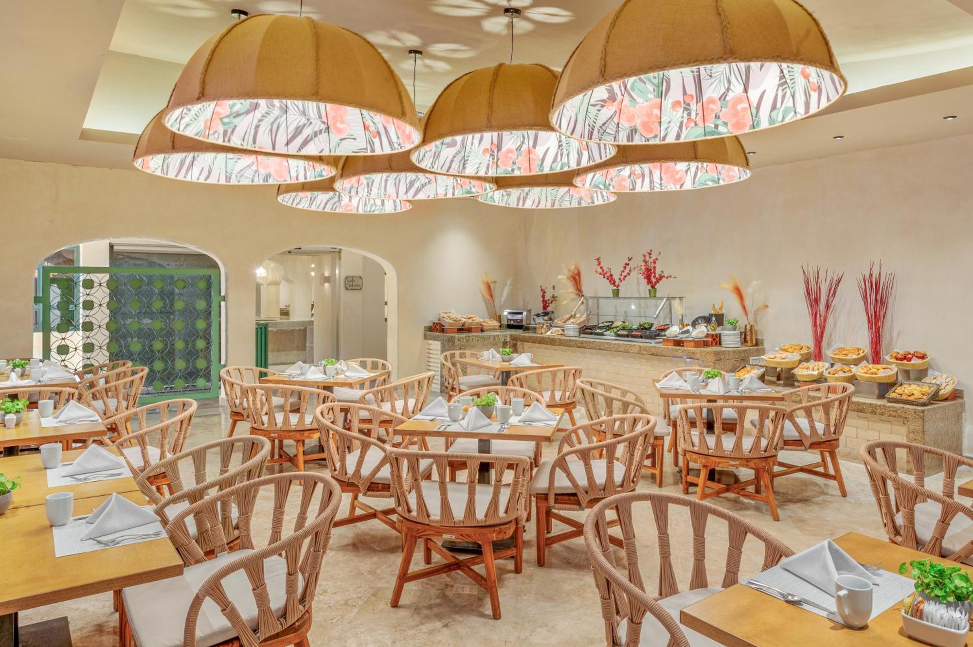 Gr Solaris Caribe Hotel Cancún Kültér fotó